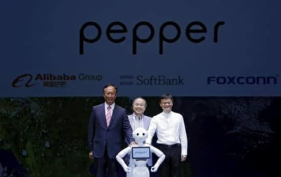 阿里、软银、富士康联手销售机器人Pepper 电信业务的新利器